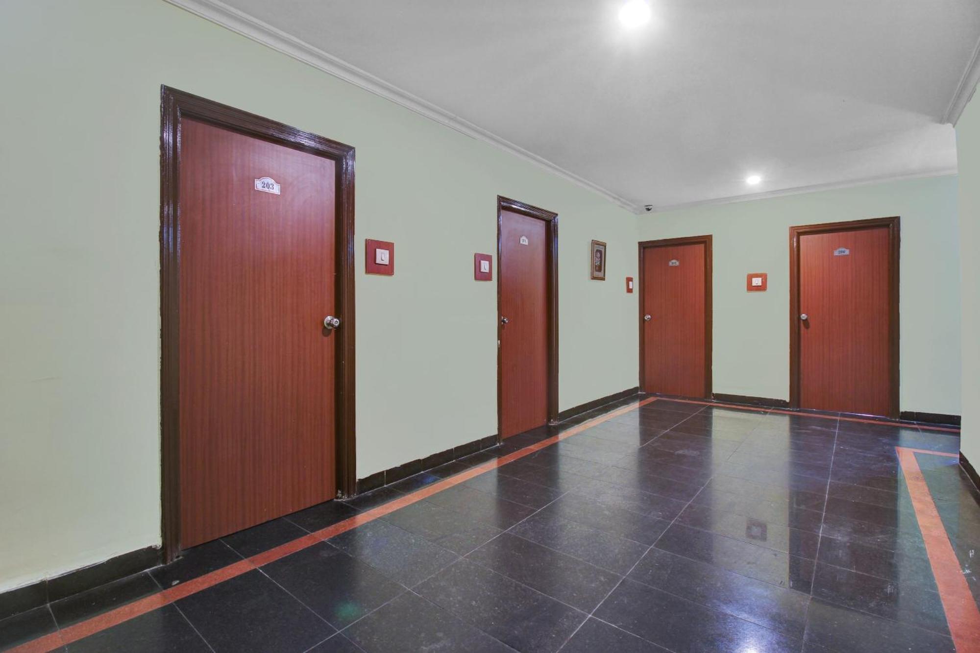 Hotel O Happy Rooms ハイデラバード エクステリア 写真